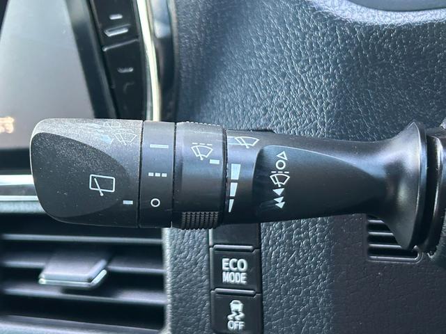 ヴォクシー V 社外ナビ/フルセグTV/Bluetooth接続/バックカメラ/前後ドライブレコーダー/後部座席モニター/サンルーフ/クルーズコントロール/両側パワースライド/純正15インチAW(9枚目)