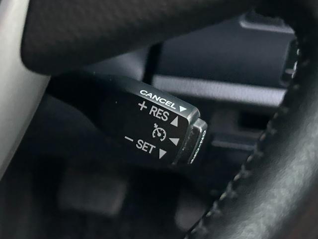 ヴォクシー V 社外ナビ/フルセグTV/Bluetooth接続/バックカメラ/前後ドライブレコーダー/後部座席モニター/サンルーフ/クルーズコントロール/両側パワースライド/純正15インチAW(11枚目)