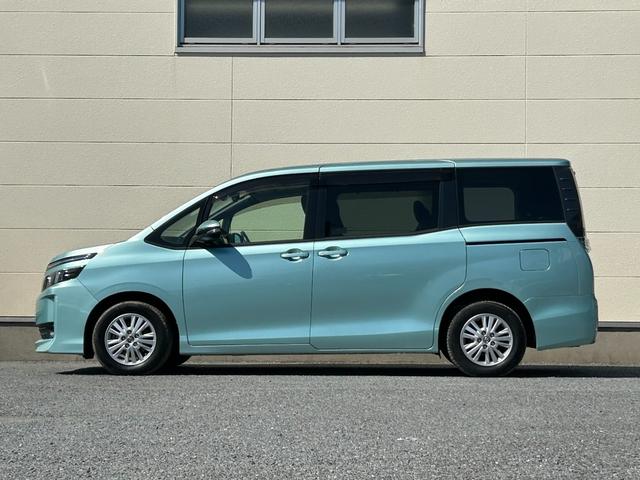 ヴォクシー V 社外ナビ/フルセグTV/Bluetooth接続/バックカメラ/前後ドライブレコーダー/後部座席モニター/サンルーフ/クルーズコントロール/両側パワースライド/純正15インチAW(14枚目)