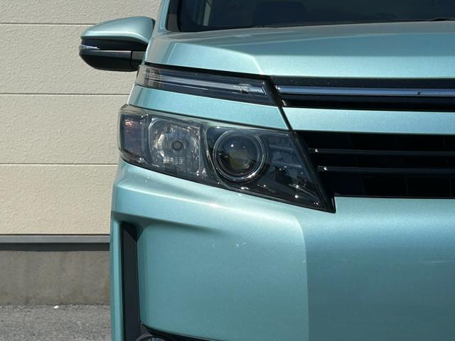 ヴォクシー V 社外ナビ/フルセグTV/Bluetooth接続/バックカメラ/前後ドライブレコーダー/後部座席モニター/サンルーフ/クルーズコントロール/両側パワースライド/純正15インチAW(19枚目)