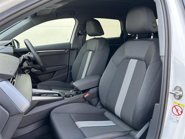 A3 スポーツバック30TFSIアドバンスド ワンオーナー/純正ナビ/Applecarplay/バックカメラ/フルセグ/パーキングアシスト/純正ドライブレコーダー/アイドリングストップ/クルーズコントロール/シートヒーター/置くだけ充電(25枚目)