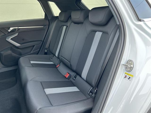 A3 スポーツバック30TFSIアドバンスド ワンオーナー/純正ナビ/Applecarplay/バックカメラ/フルセグ/パーキングアシスト/純正ドライブレコーダー/アイドリングストップ/クルーズコントロール/シートヒーター/置くだけ充電(26枚目)