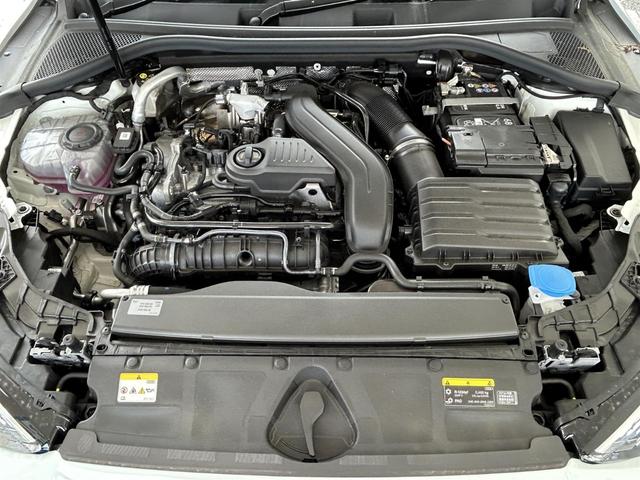 A3 スポーツバック30TFSIアドバンスド ワンオーナー/純正ナビ/Applecarplay/バックカメラ/フルセグ/パーキングアシスト/純正ドライブレコーダー/アイドリングストップ/クルーズコントロール/シートヒーター/置くだけ充電(41枚目)