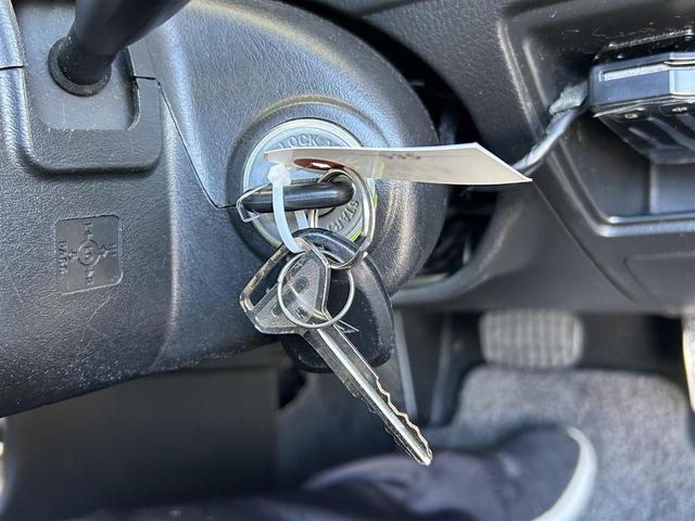 【キーレス】ボタンひとつでドアの開閉が可能で便利です！