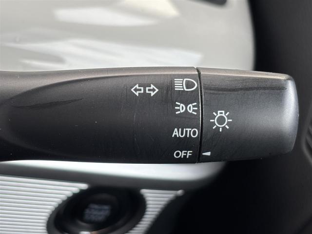 スペーシア ハイブリッドX 純正8インチナビ/全方位カメラ/シートヒーター/両側パワースライド/HUD/セーフティサポート/コーナーセンサー/アイドリングストップ/フルセグTV/Bluetooth接続/スペアキー/ETC(11枚目)