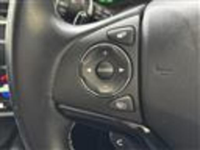 ヴェゼル ハイブリッドZ・ホンダセンシング 純正ナビ(CD/DVD/FM/AM/TV/Bluetooth/HDMI)/バックカメラ/クルーズコントロール/ステアリングスイッチ/ハーフレザーシート/シートヒーター(D/N席)/ETC/純正AW(11枚目)