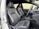 【運転席】座り心地が良いシートなので長時間の運転でも快適にお過ごしいただけます。新品のフロアマットのご注文も可能です。掲載箇所以外にご希望の写真がございましたらお気軽にお問い合わせ下さい。
