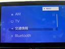 【Bluetooth】ナビゲーションと携帯電話/スマートフォンをBluetooth接続することができます。接続するとハンズフリーで使用することができるので、とても便利です。