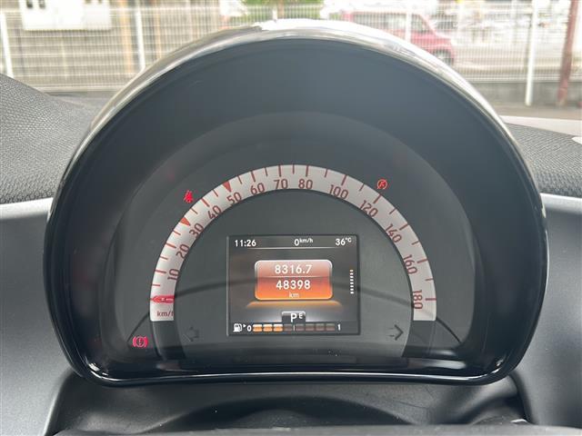スマートフォーフォー プライム　禁煙／ガラスルーフ／純正オーディオ／ＵＳＢ／ＡＵＸ／本革シート／シートヒーター／ＥＴＣ／クルコン／ドラレコ／パーキングセンサー／スペアキー（15枚目）