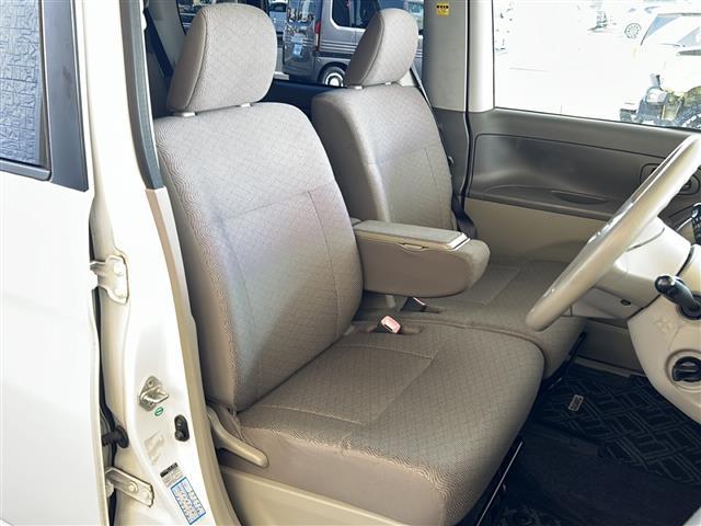 タント Ｇ　禁煙／７インチＳＤナビ／バックカメラ／前方ドライブレコーダー／純正フロアマット／純正ドアバイザー／社外１４インチアルミホイール／ＥＴＣ（5枚目）