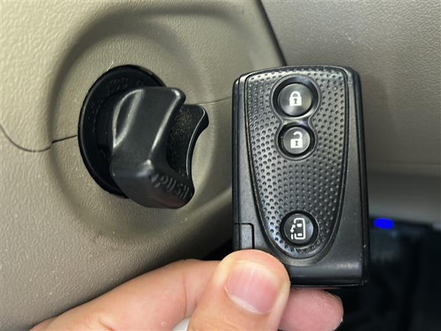 タント Ｇ　禁煙／７インチＳＤナビ／バックカメラ／前方ドライブレコーダー／純正フロアマット／純正ドアバイザー／社外１４インチアルミホイール／ＥＴＣ（8枚目）