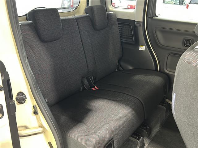 スペーシア ハイブリッドＧ　ＣＤ／ＣＤチェンジャー　両側スライドドア　純正フロアマット　純正ドアバイザー　横滑り防止装置　盗難防止装置　オートライト　アイドリングストップ　ベンチシート　スマートキー　スペアキー　冬タイヤ×４（4枚目）