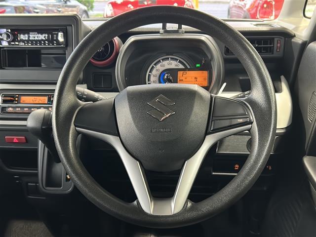 スペーシア ハイブリッドＧ　ＣＤ／ＣＤチェンジャー　両側スライドドア　純正フロアマット　純正ドアバイザー　横滑り防止装置　盗難防止装置　オートライト　アイドリングストップ　ベンチシート　スマートキー　スペアキー　冬タイヤ×４（9枚目）