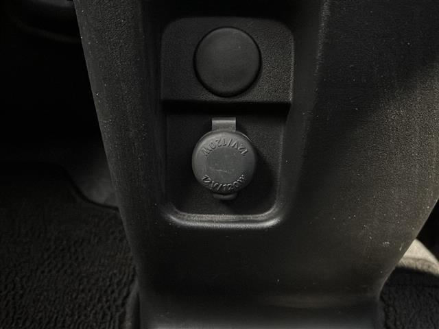 スペーシア ハイブリッドＧ　ＣＤ／ＣＤチェンジャー　両側スライドドア　純正フロアマット　純正ドアバイザー　横滑り防止装置　盗難防止装置　オートライト　アイドリングストップ　ベンチシート　スマートキー　スペアキー　冬タイヤ×４（21枚目）