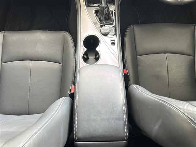 スカイライン 350GT ハイブリッド タイプSP 純正ナビ/本革シート/前席パワーシート/前席シートヒーター/D席シートメモリー/レーダークルーズコントロール/アラウンドビューモニター/コーナーセンサー/ドライブレコーダー/パドルシフト/スペアキー有(20枚目)