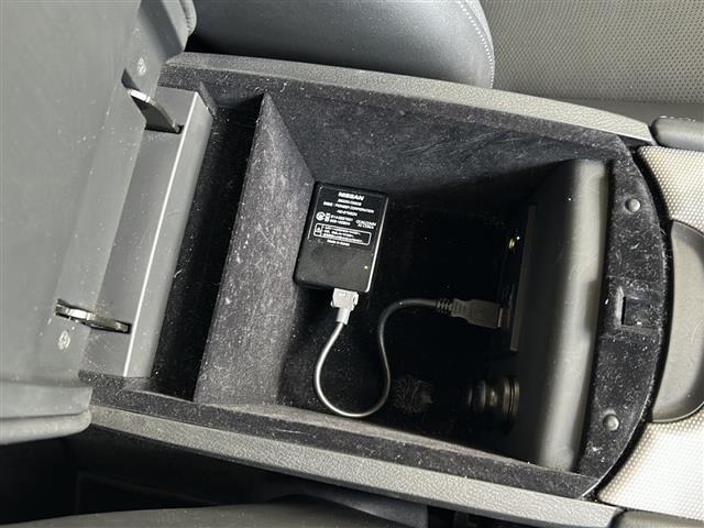 スカイライン 350GT ハイブリッド タイプSP 純正ナビ/本革シート/前席パワーシート/前席シートヒーター/D席シートメモリー/レーダークルーズコントロール/アラウンドビューモニター/コーナーセンサー/ドライブレコーダー/パドルシフト/スペアキー有(23枚目)