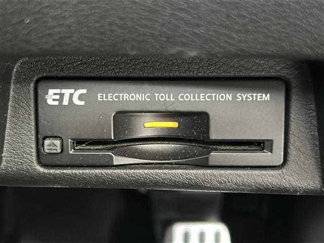 スカイライン 350GT ハイブリッド タイプSP 純正ナビ/本革シート/前席パワーシート/前席シートヒーター/D席シートメモリー/レーダークルーズコントロール/アラウンドビューモニター/コーナーセンサー/ドライブレコーダー/パドルシフト/スペアキー有(24枚目)