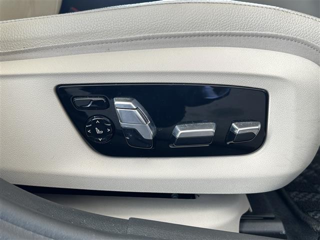 ５シリーズ ５２３ｄ　Ｍスポーツ　ワンオーナー　純正ナビ　フルセグＴＶ　全周囲カメラ　パワーバックドア　シートヒーター　シートベンチレーター　パワーシート　レーダークルーズコントロール　クリアランスソナー　オートマチックハイビーム（4枚目）