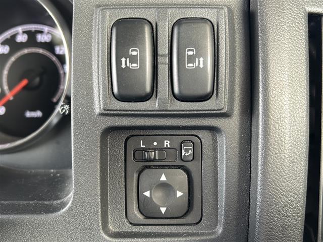 デリカＤ：５ Ｇ　パワーパッケージ　ワンオーナー／社外ＳＤナビ／フルセグＴＶ／Ｂｌｕｅｔｏｏｔｈ／バックカメラ／フロントカメラ／クルーズコントロール／パドルシフト／ＥＴＣ／ＨＩＤヘッドライト／フリップダウンモニター／スマートキー（24枚目）