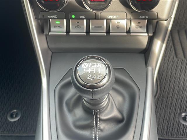 GR86 RZ ワンオーナー/社外9インチメモリナビ/フルセグTV/HDMI/Bluetooth/GRトランクスポイラー/GRフロアマット/バックカメラ/アイサイトコアテクノロジー/レーダークルーズコントロール(19枚目)