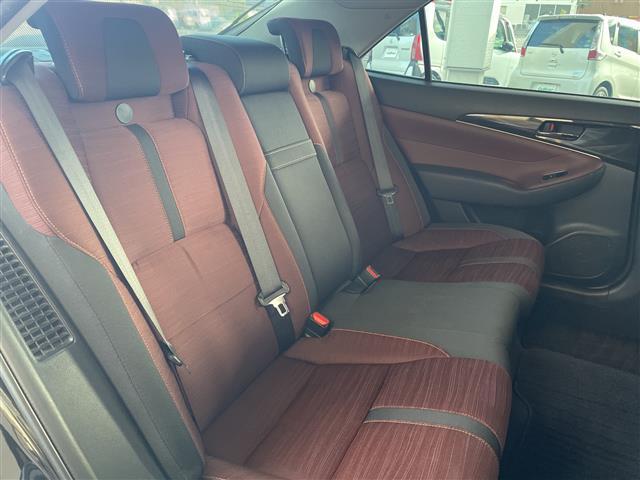 クラウンハイブリッド アスリートＳ　純正ナビ／フルセグＴＶ／全周囲カメラ／ドライブレコーダー／レーダークルーズコントロール／プリクラッシュセーフティシステム／コーナーセンサー／シートヒーター／パワーシート／ビルトインＥＴＣ／スペアキー（12枚目）