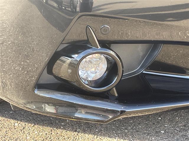 クラウンハイブリッド アスリートＳ　純正ナビ／フルセグＴＶ／全周囲カメラ／ドライブレコーダー／レーダークルーズコントロール／プリクラッシュセーフティシステム／コーナーセンサー／シートヒーター／パワーシート／ビルトインＥＴＣ／スペアキー（13枚目）