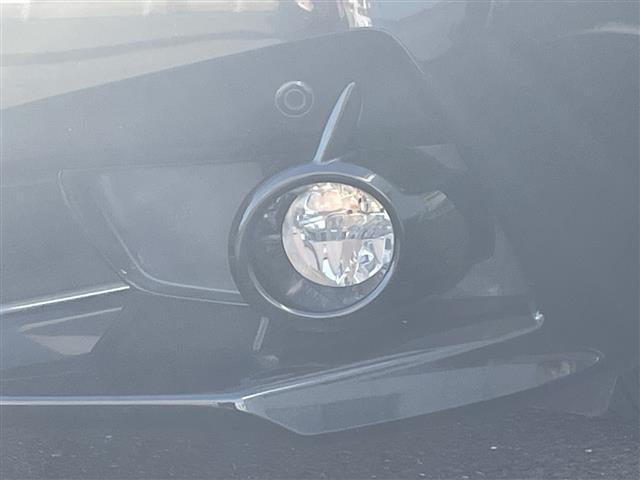 クラウンハイブリッド アスリートＳ　純正ナビ／フルセグＴＶ／全周囲カメラ／ドライブレコーダー／レーダークルーズコントロール／プリクラッシュセーフティシステム／コーナーセンサー／シートヒーター／パワーシート／ビルトインＥＴＣ／スペアキー（22枚目）