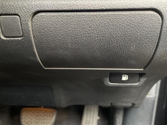 クラウンハイブリッド アスリートＳ　純正ナビ／フルセグＴＶ／全周囲カメラ／ドライブレコーダー／レーダークルーズコントロール／プリクラッシュセーフティシステム／コーナーセンサー／シートヒーター／パワーシート／ビルトインＥＴＣ／スペアキー（35枚目）