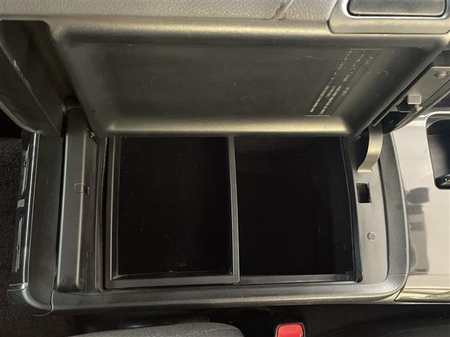 クラウンハイブリッド アスリートＳ　純正ナビ／フルセグＴＶ／全周囲カメラ／ドライブレコーダー／レーダークルーズコントロール／プリクラッシュセーフティシステム／コーナーセンサー／シートヒーター／パワーシート／ビルトインＥＴＣ／スペアキー（36枚目）