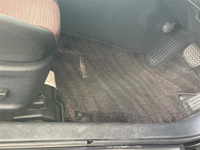 クラウンハイブリッド アスリートＳ　純正ナビ／フルセグＴＶ／全周囲カメラ／ドライブレコーダー／レーダークルーズコントロール／プリクラッシュセーフティシステム／コーナーセンサー／シートヒーター／パワーシート／ビルトインＥＴＣ／スペアキー（38枚目）