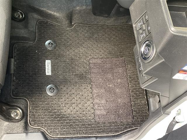 タント ファンクロスターボ　ワンオーナー／純正ナビ／フルセグＴＶ／ブラインドスポットモニター／パノラミックビューモニター／両側パワースライドドア／シートヒーター／スマートアシスト／ドライブレコーダー／ビルトインＥＴＣ／スペアキー（20枚目）