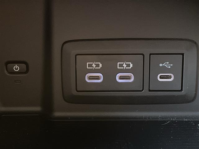 ハリアーＰＨＥＶ Ｚ　ワンオーナー／モデリスタ／ＪＢＬ／純正ディスプレイオーディオ（ナビキット付き）／フルセグＴＶ／調光パノラマルーフ／アラウンドビューモニター／ブラインドスポットモニター／置くだけ充電／１００Ｖ電源／（19枚目）