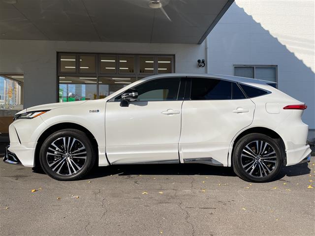 ハリアーＰＨＥＶ Ｚ　ワンオーナー／モデリスタ／ＪＢＬ／純正ディスプレイオーディオ（ナビキット付き）／フルセグＴＶ／調光パノラマルーフ／アラウンドビューモニター／ブラインドスポットモニター／置くだけ充電／１００Ｖ電源／（29枚目）