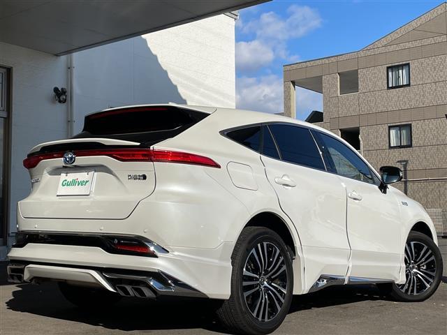 ハリアーＰＨＥＶ Ｚ　ワンオーナー／モデリスタ／ＪＢＬ／純正ディスプレイオーディオ（ナビキット付き）／フルセグＴＶ／調光パノラマルーフ／アラウンドビューモニター／ブラインドスポットモニター／置くだけ充電／１００Ｖ電源／（32枚目）