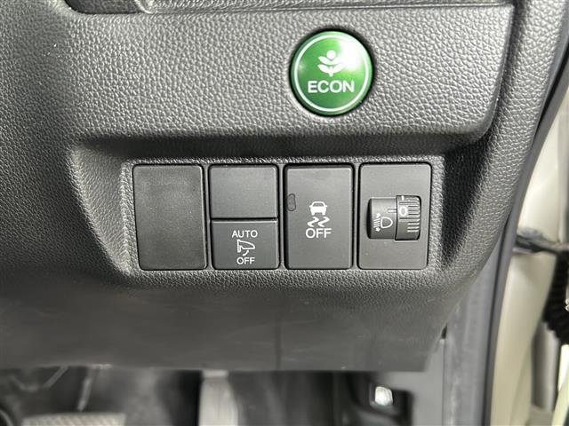 フィット １３Ｇ・Ｆパッケージ　社外メモリナビ（ＡＶＩＣ－ＲＺ３３）（ＵＳＢ／ＳＤ／ＴＶ／ＤＶＤ／ＣＤ）／バックカメラ／前方ドライブレコーダー／ＥＴＣ／ＬＥＤヘッドライト／スマートキー／スペアキー／フロアマット／ＥＣＯＮ（21枚目）