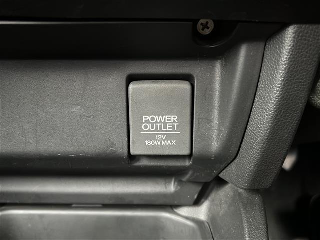 フィット １３Ｇ・Ｆパッケージ　社外メモリナビ（ＡＶＩＣ－ＲＺ３３）（ＵＳＢ／ＳＤ／ＴＶ／ＤＶＤ／ＣＤ）／バックカメラ／前方ドライブレコーダー／ＥＴＣ／ＬＥＤヘッドライト／スマートキー／スペアキー／フロアマット／ＥＣＯＮ（24枚目）