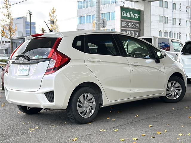 フィット １３Ｇ・Ｆパッケージ　社外メモリナビ（ＡＶＩＣ－ＲＺ３３）（ＵＳＢ／ＳＤ／ＴＶ／ＤＶＤ／ＣＤ）／バックカメラ／前方ドライブレコーダー／ＥＴＣ／ＬＥＤヘッドライト／スマートキー／スペアキー／フロアマット／ＥＣＯＮ（35枚目）