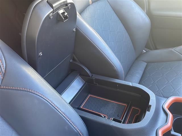 RAV4 アドベンチャー 4WD パノラマルーフ JAOS(F,R,S) 純正ディスプレイオーディオ 純正19AW ルーフレール プリクラッシュセーフティ レーダークルコン ブラインドスポットモニター レーンキープアシスト(24枚目)