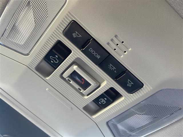 RAV4 アドベンチャー 4WD パノラマルーフ JAOS(F,R,S) 純正ディスプレイオーディオ 純正19AW ルーフレール プリクラッシュセーフティ レーダークルコン ブラインドスポットモニター レーンキープアシスト(33枚目)