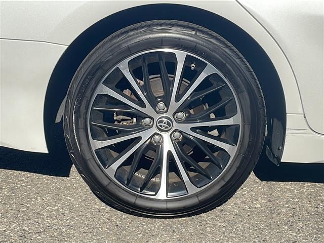 カムリ WS ワンオーナー メーカーナビ プリクラッシュセーフティ レーンキープアシスト ヘッドアップディスプレイ ブラインドスポットモニター レーダークルコン ドラレコ フルセグ バックカメラ 純正18AW(12枚目)