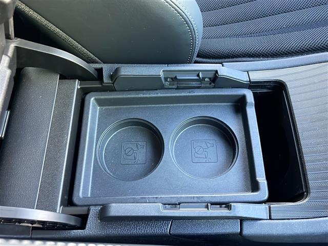 ハリアーハイブリッド Z ワンオーナー メーカーナビ フルセグ 360°カメラ JBL プリクラッシュセーフティ レーンキープアシスト レータークルコン ブラインドスポットモニター 純正19AW デジタルインナーミラー(26枚目)