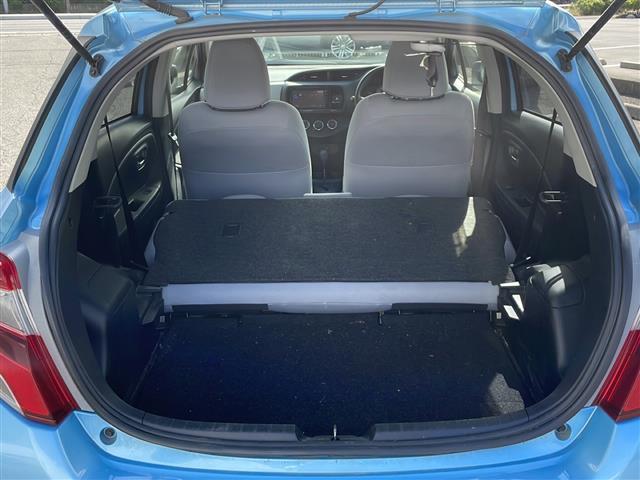 ヴィッツ 1.0F スマートスタイル 純正メモリナビゲーション ワンセグテレビ ETC 社外14インチアルミホイール 電動格納ミラー ライトレベライザー プッシュスタート スマートキー(6枚目)