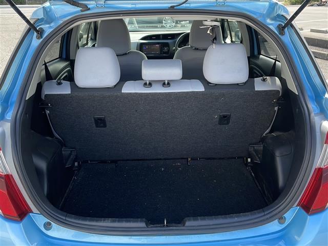 ヴィッツ 1.0F スマートスタイル 純正メモリナビゲーション ワンセグテレビ ETC 社外14インチアルミホイール 電動格納ミラー ライトレベライザー プッシュスタート スマートキー(8枚目)