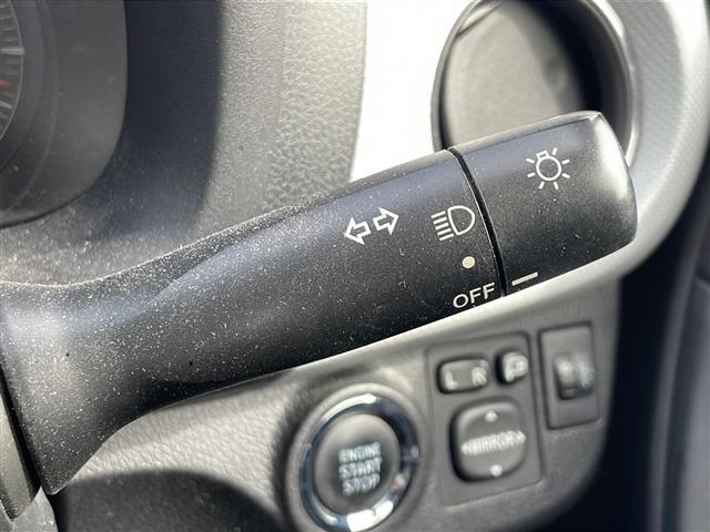 ヴィッツ 1.0F スマートスタイル 純正メモリナビゲーション ワンセグテレビ ETC 社外14インチアルミホイール 電動格納ミラー ライトレベライザー プッシュスタート スマートキー(10枚目)