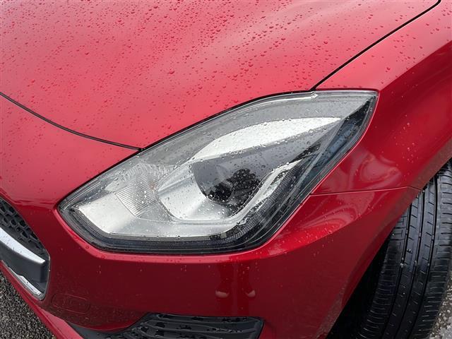 スイフト XGリミテッド ワンオーナー 純正8インチナビ デュアルカメラブレーキサポート フルセグ ETC レーンキープアシスト レーダークルコン シートヒーター ドラレコ バックカメラ LEDライト スマートキー(9枚目)