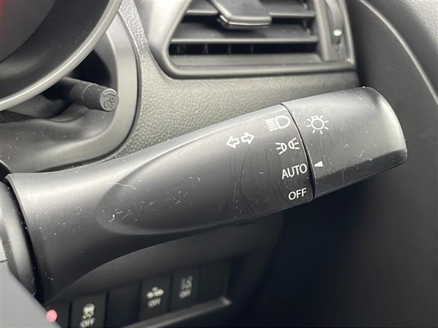 スイフト XGリミテッド ワンオーナー 純正8インチナビ デュアルカメラブレーキサポート フルセグ ETC レーンキープアシスト レーダークルコン シートヒーター ドラレコ バックカメラ LEDライト スマートキー(24枚目)