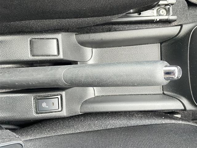 スイフト XGリミテッド ワンオーナー 純正8インチナビ デュアルカメラブレーキサポート フルセグ ETC レーンキープアシスト レーダークルコン シートヒーター ドラレコ バックカメラ LEDライト スマートキー(26枚目)