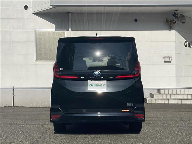 ノア ハイブリッドS-Z ワンオーナー 4WD 純正ナビ フルセグ バックカメラ レーダークルコン 両側パワスラ プリクラッシュセーフティ レーンキーフアシスト ブラインドスポットモニター フリップダウンモニター ドラレコ(3枚目)