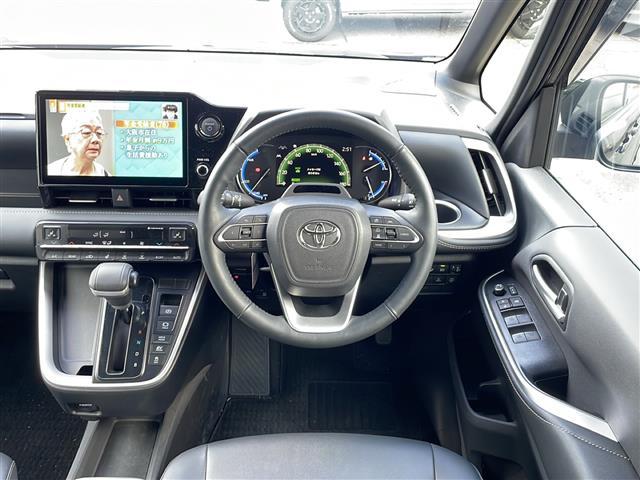 ノア ハイブリッドS-Z ワンオーナー 4WD 純正ナビ フルセグ バックカメラ レーダークルコン 両側パワスラ プリクラッシュセーフティ レーンキーフアシスト ブラインドスポットモニター フリップダウンモニター ドラレコ(13枚目)