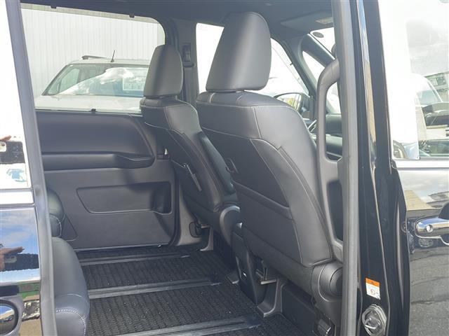 ノア ハイブリッドS-Z ワンオーナー 4WD 純正ナビ フルセグ バックカメラ レーダークルコン 両側パワスラ プリクラッシュセーフティ レーンキーフアシスト ブラインドスポットモニター フリップダウンモニター ドラレコ(37枚目)